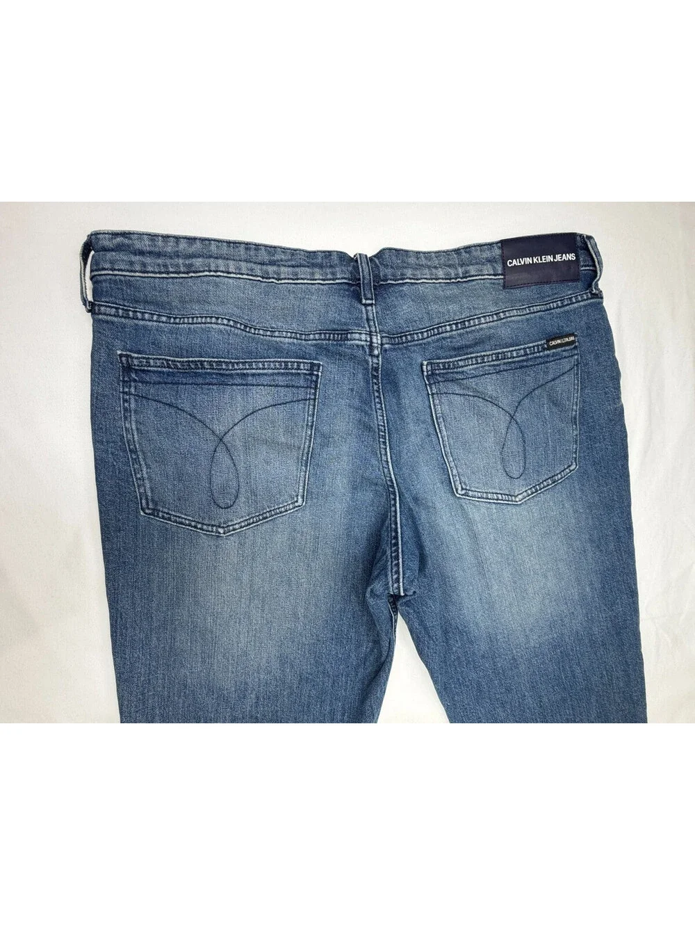 Calvin Klein Men's Jeans Slim Straight Medium Wash Mid Rise Solid Size 38 Blue